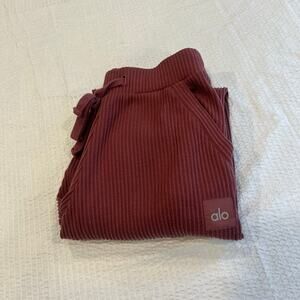 Alo Yoga Muse Sweatpants Dark Mauve XS women